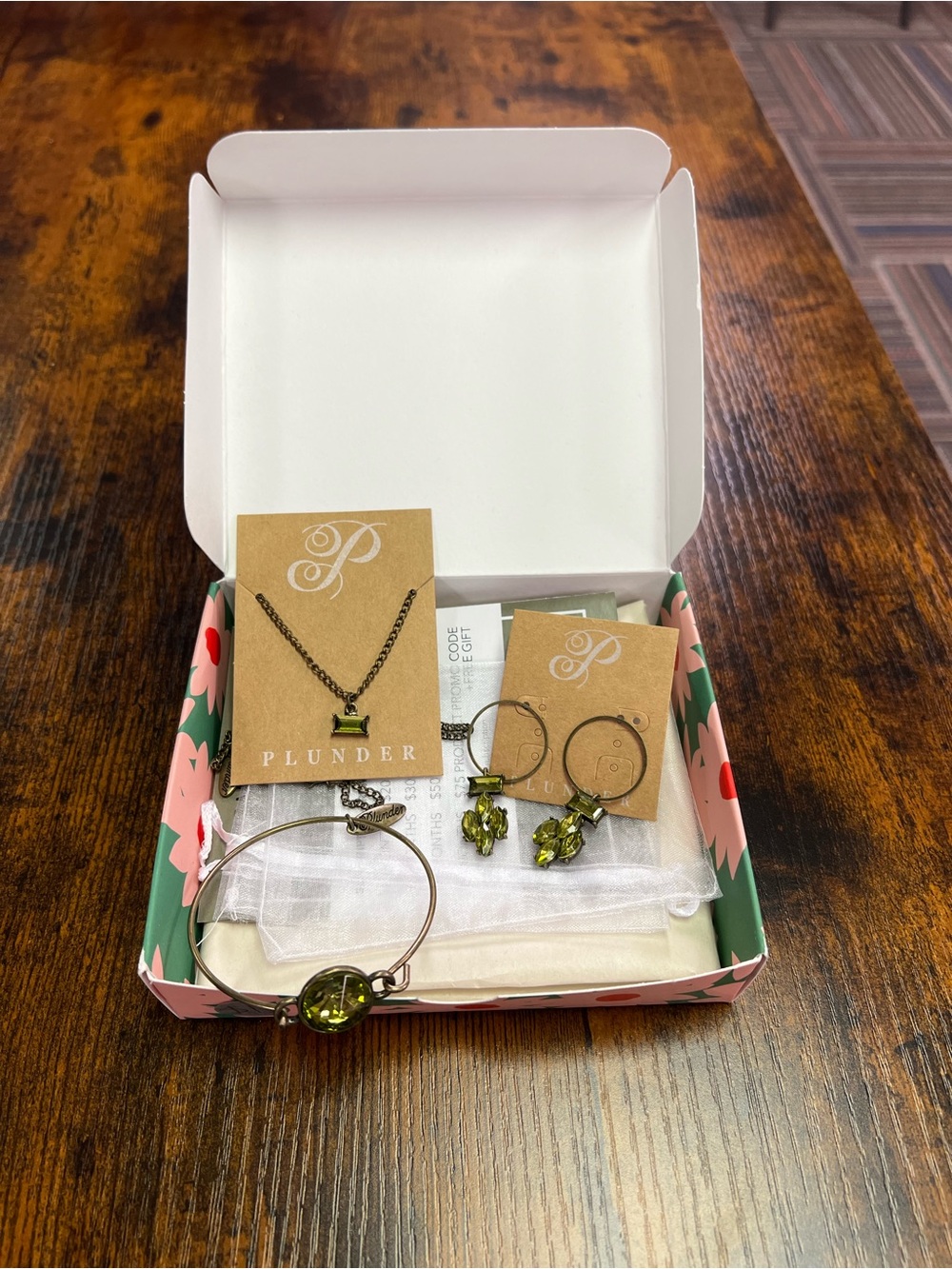 Plunder Green Crystal Necklace, Hoop Earrings & Bangle Set